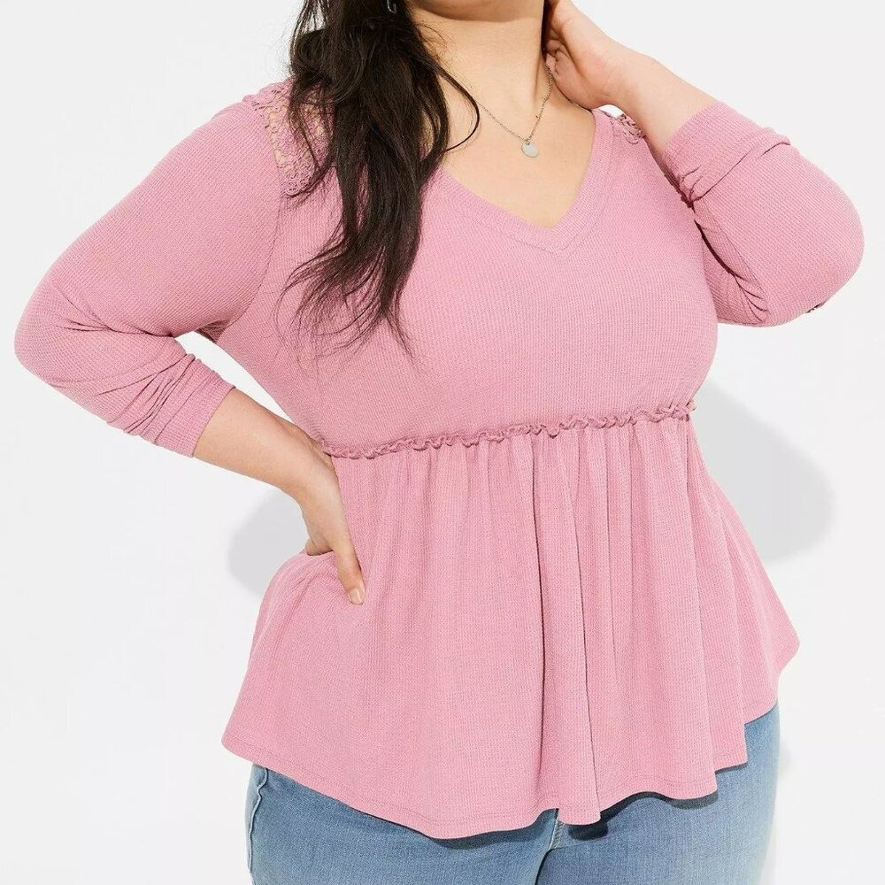 Torrid Foxglove (Pink) Knit V-Neck Lace Inset Long Sleeve Babydoll Top in Size 2